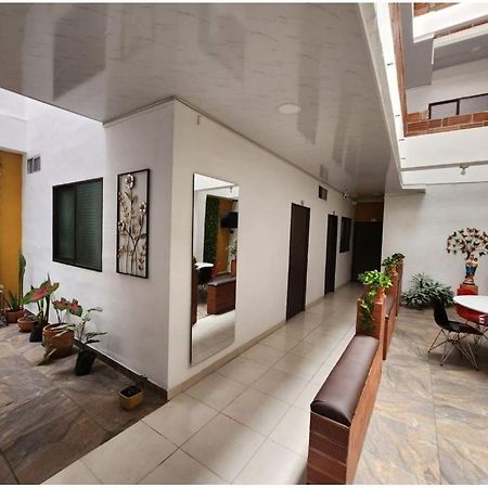 Apartahotel San Jose De Belen Медельин Экстерьер фото